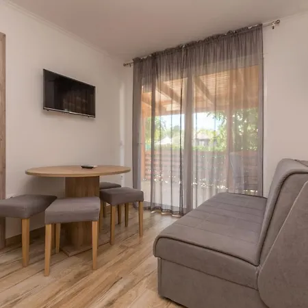 Camp Mateo With Pool * דראגה