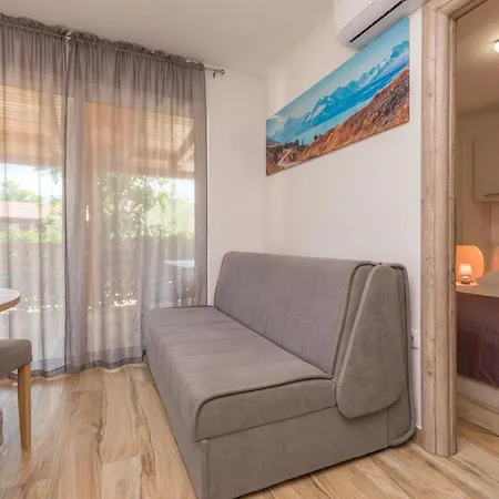 פארק נופש Camp Mateo With Pool דראגה