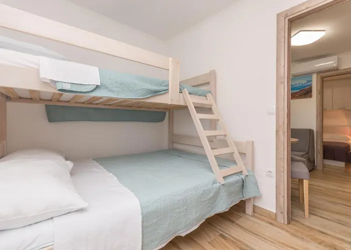 Camp Mateo With Pool