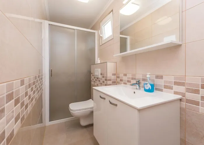 Camp Mateo With Pool