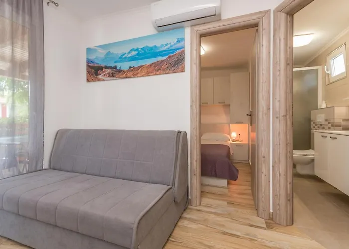 Semesterpark Camp Mateo With Pool *