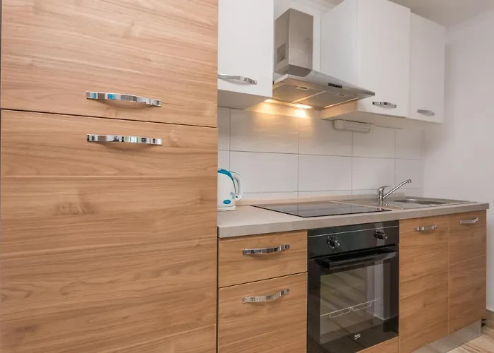 Camp Mateo With Pool Semesterpark