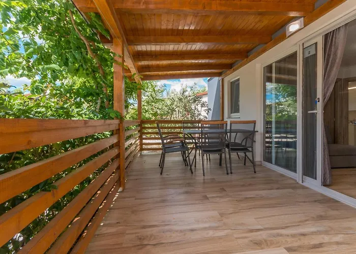 Camp Mateo With Pool