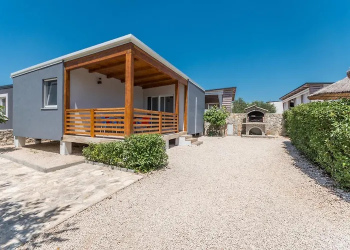 Semesterpark Camp Mateo With Pool