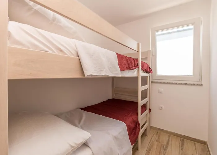 Camp Mateo With Pool Semesterpark