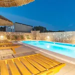 Camp Mateo With Pool 홀리데이파크