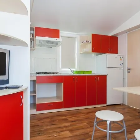 Camp Mateo With Pool