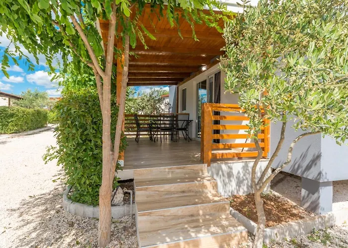 Camp Mateo With Pool Ferienpark *