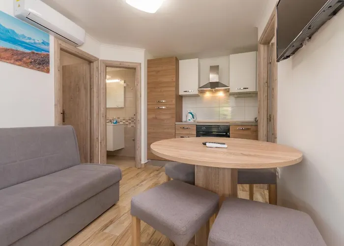 Camp Mateo With Pool *